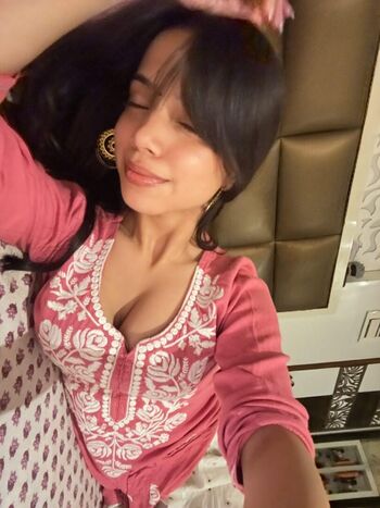 Muskan karia page leaked private photo uncensored HD quality