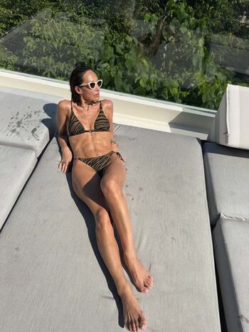 Myleene klass page leaked private photo uncensored HD quality