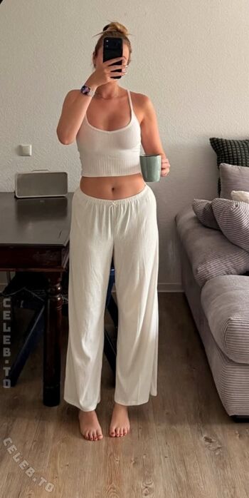 Naadine  page leaked private photo uncensored HD quality