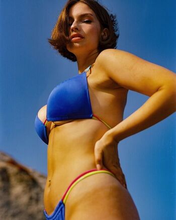 Naila van kommer page leaked private photo uncensored HD quality
