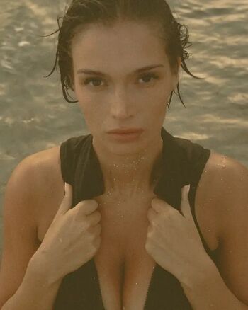 Naila van kommer page leaked private photo uncensored HD quality