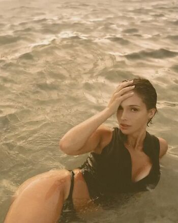 Naila van kommer page leaked private photo uncensored HD quality