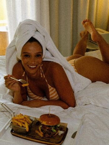 Naila van kommer page leaked private photo uncensored HD quality