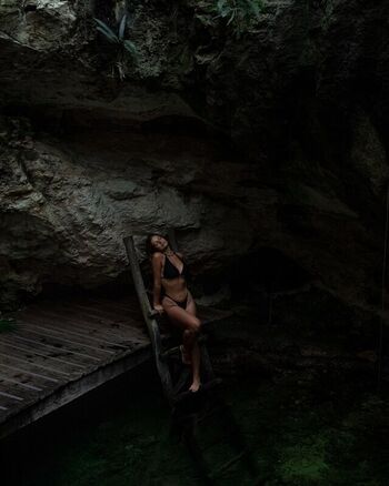 Naila van kommer page leaked private photo uncensored HD quality