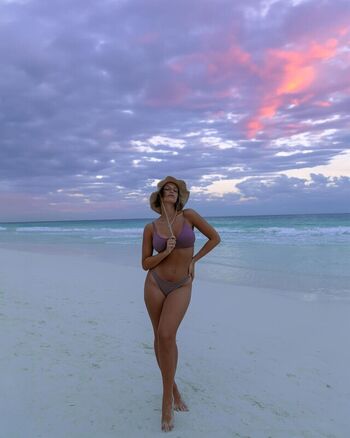 Naila van kommer page leaked private photo uncensored HD quality