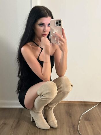 Nataliebarness leaked private photo uncensored HD quality