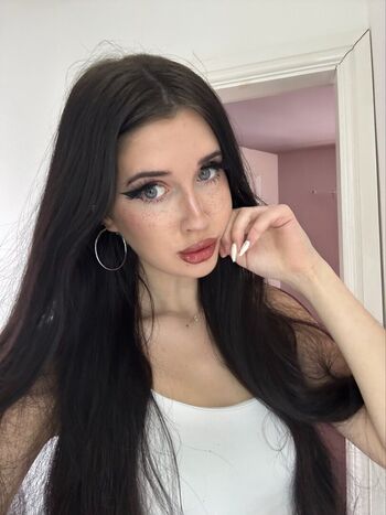 Nataliebarness leaked private photo uncensored HD quality