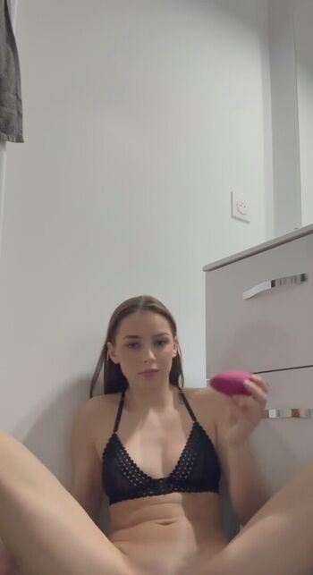 Newlay s leaked private photo uncensored HD quality