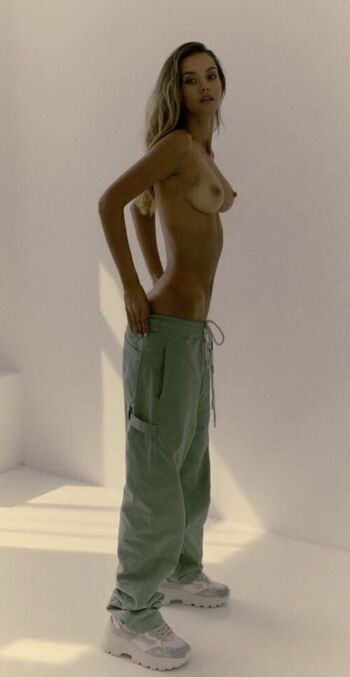 Nicola cavanis page leaked private photo uncensored HD quality