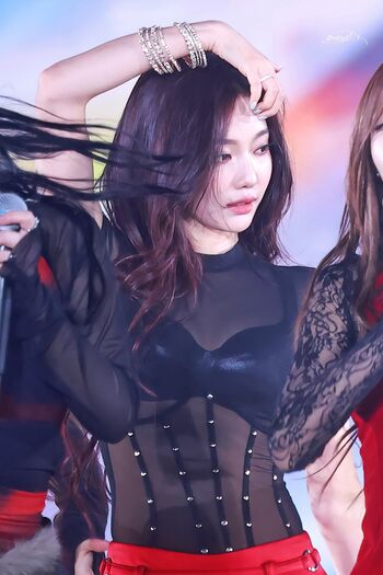 Ningning aespa page leaked private photo uncensored HD quality