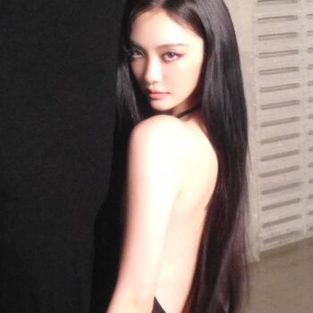 Ningning aespa leaked private photo uncensored HD quality