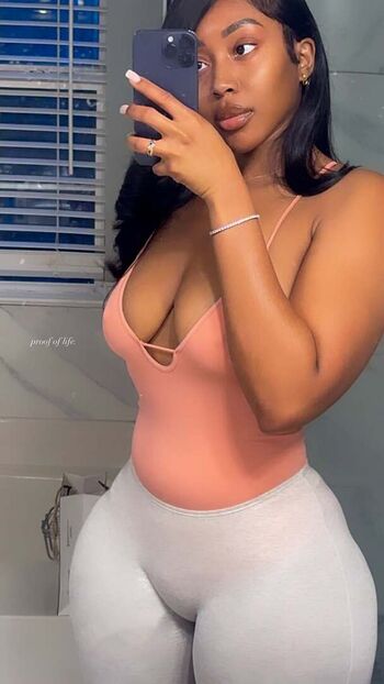 Nneka leaked private photo uncensored HD quality