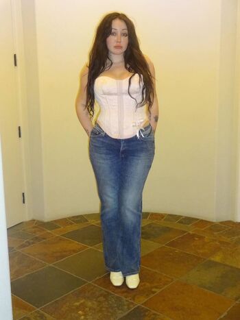 Noah cyrus leaked private photo uncensored HD quality