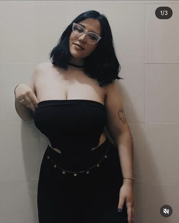 Novinhas peitudas  page leaked private photo uncensored HD quality