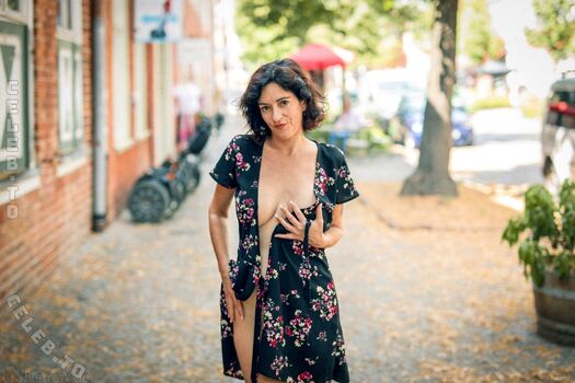 Nude in public page leaked private photo uncensored HD quality