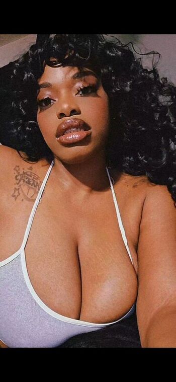 Ohheypoet leaked private photo uncensored HD quality
