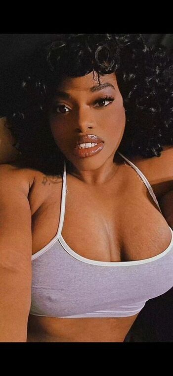 Ohheypoet leaked private photo uncensored HD quality