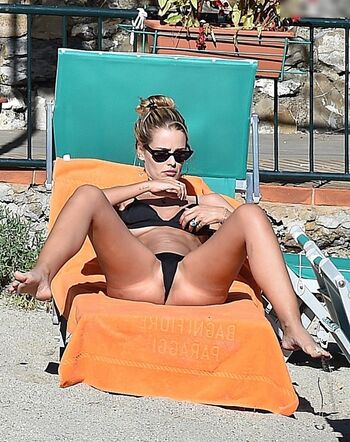 Oops international  page leaked private photo uncensored HD quality