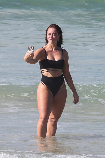 Paolla oliveira page leaked private photo uncensored HD quality