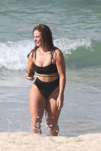 Paolla oliveira page leaked private photo uncensored HD quality