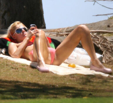 Paris hilton leaked private photo uncensored HD quality