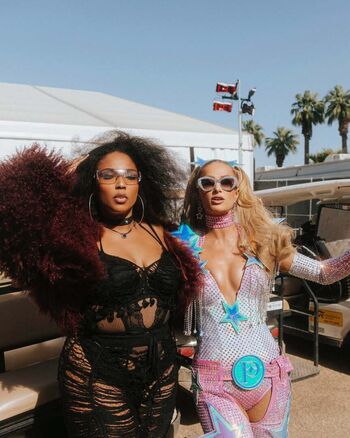 Paris hilton leaked private photo uncensored HD quality