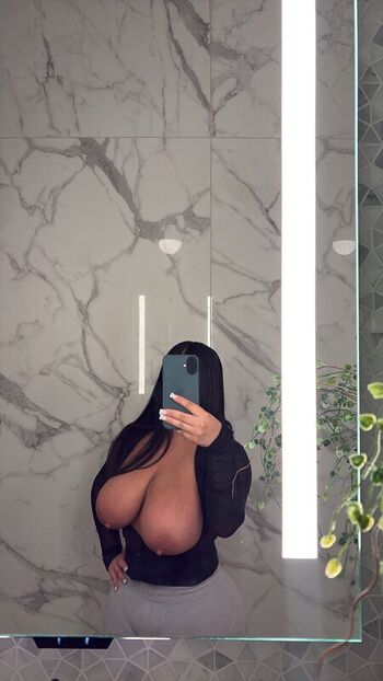 Parlayprincesa leaked private photo uncensored HD quality