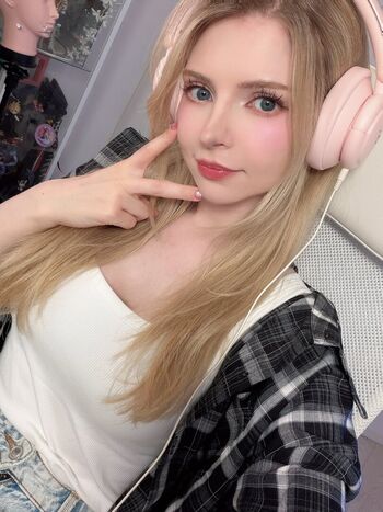 Peachmilky  page leaked private photo uncensored HD quality