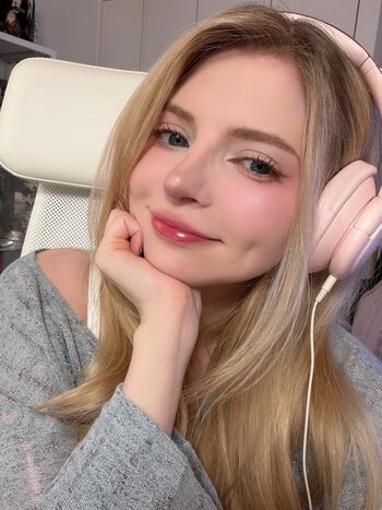 Peachmilky  page leaked private photo uncensored HD quality