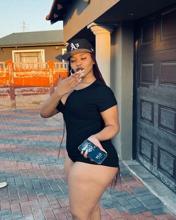 Phobbicclwethu leaked private photo uncensored HD quality