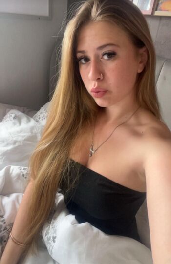 Phoebe leaked private photo uncensored HD quality