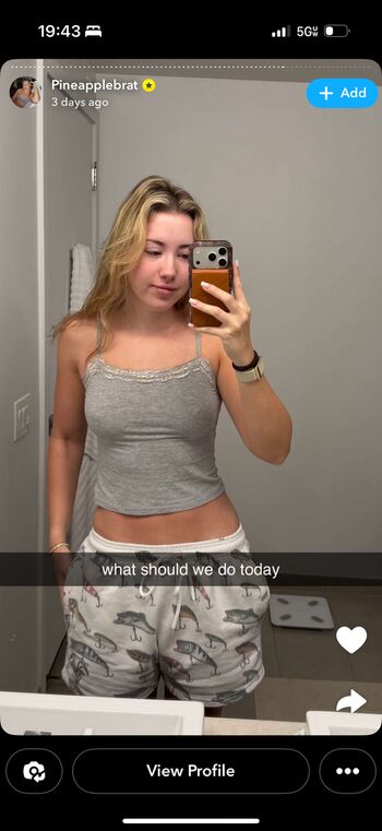 Pineapplebrat  page leaked private photo uncensored HD quality