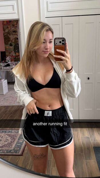 Pineapplebrat  page leaked private photo uncensored HD quality