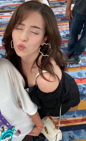 Pokimane  page leaked private photo uncensored HD quality