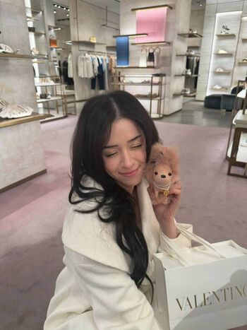 Pokimane  page leaked private photo uncensored HD quality