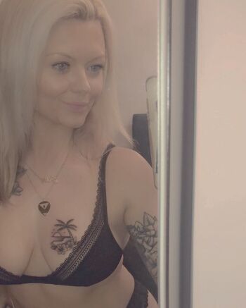 Polly james leaked private photo uncensored HD quality