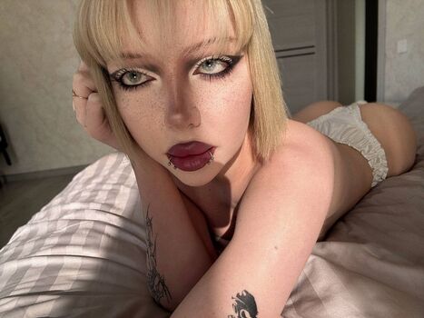 Prettylyriqq leaked private photo uncensored HD quality
