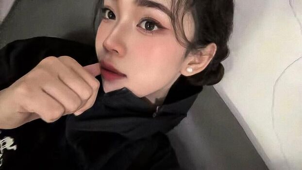 R  page leaked private photo uncensored HD quality