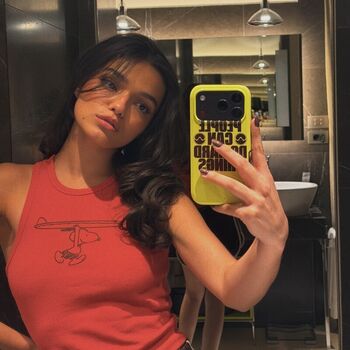 Rachel zegler page leaked private photo uncensored HD quality