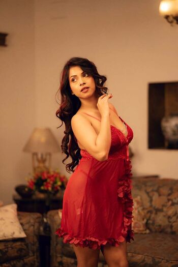 Raini pramanik page leaked private photo uncensored HD quality
