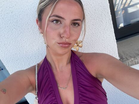 Rebecca cruickshanks leaked private photo uncensored HD quality