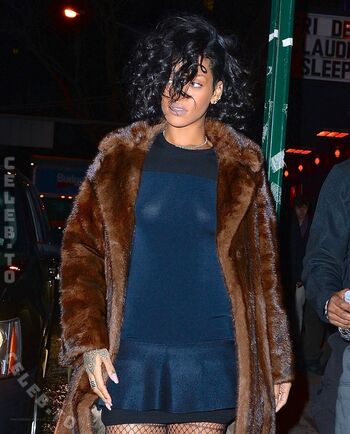 Rihanna leaked private photo uncensored HD quality