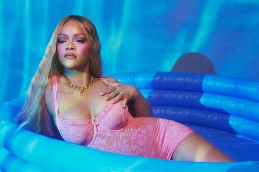 Rihanna leaked private photo uncensored HD quality
