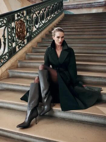 Rosie huntington whiteley  page leaked private photo uncensored HD quality