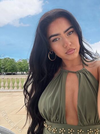 Roxanarosuu page leaked private photo uncensored HD quality