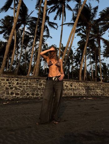 Roxolana kushniruk leaked private photo uncensored HD quality