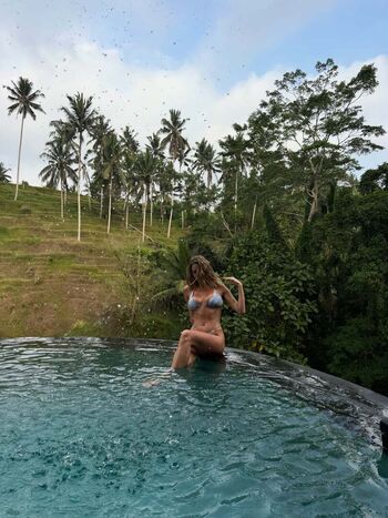 Roxolana kushniruk leaked private photo uncensored HD quality