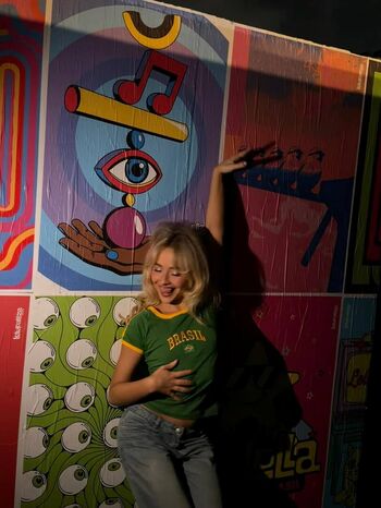 Sabrina carpenter  page leaked private photo uncensored HD quality