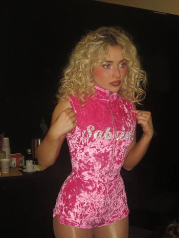 Sabrina carpenter  page leaked private photo uncensored HD quality