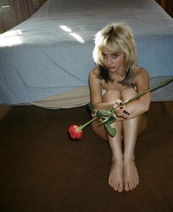 Sabrina carpenter  page leaked private photo uncensored HD quality